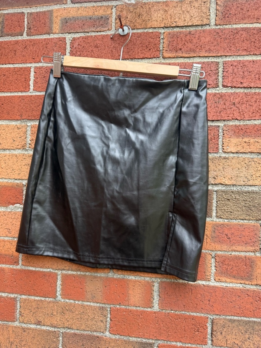 Black Faux Leather Mini Skirt XS Side Slit Y2K Clubwear Vegan Leather